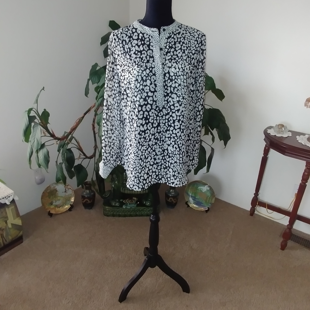 NWOT Black and White Blouse